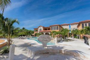 圣佩德罗Belizean Cove Estates Luxury Beachfront Villa的相册照片