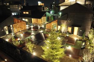 前桥市Maebashi - House - Vacation STAY 64432v的夜晚有灯光的空中景色