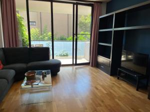 Apartament 2 camere Nordului的休息区