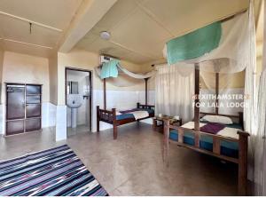 Lala lodge Pemba Zanzibar客房内的一张或多张床位