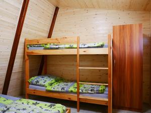 Camping Rožnov客房内的一张或多张床位