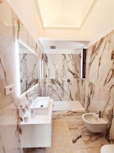 Villa Manini suites的一间浴室