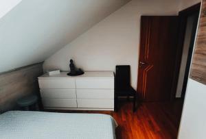 Apartman Jurak客房内的一张或多张床位