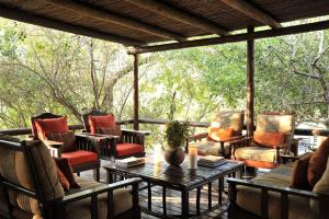 荆棘丛自然保护区Waterbuck Game Lodge Thornybush Nature Reserve的相册照片