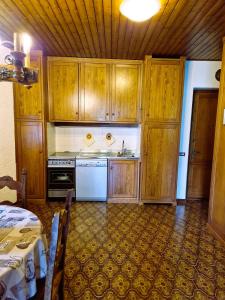 Affittimoderni Castione della Presolana - CAPR01的厨房或小厨房