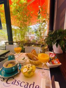 叠水瀑布 – 迷人酒店提供给客人的早餐选择