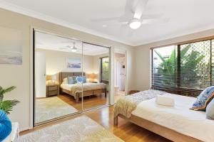 Caloundra WestPet Friendly 5 BR Family Home w Pool at Caloundra的相册照片