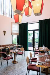 La Maison Palmier Abidjan, a Member of Design Hotels餐厅或其他用餐的地方
