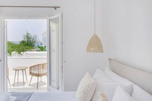 Pearl House - Luxurious new beach villa in Spetses stunning view客房内的一张或多张床位