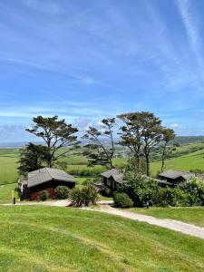 DownderryWhitsand Bay Tamar Suite的相册照片