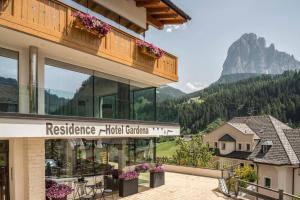 圣克里斯蒂娜Garni Hotel Gardena App Dolomites 3的相册照片