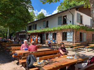 WeyherFerienwohnung Fernblick Pfalz - mit Sauna的相册照片