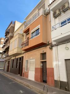 阿利坎特Cozy Apartment in Centre of Alicante near Plaza de Toros的相册照片