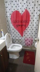 Comodo y Equipado Departamento en Villarica的一间浴室