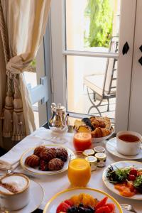 Villa Saint-Ange提供给客人的早餐选择