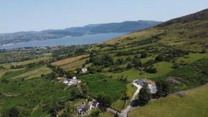 Entire Cottage The Nest, Omeath near Carlingford鸟瞰图