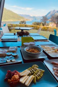 萨莱马拉西诺Vela di Soleville camere con e senza vista lago con ristorante & pizzeria的相册照片