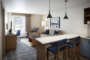 Candlewood Suites - Tulsa Hills - Jenks, an IHG Hotel的休息区