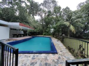 Bukit Tunku KLCC Grande Villa 11 by Vale Pine内部或周边的泳池