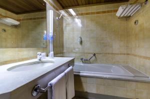索拉帕尔梅拉斯酒店的一间浴室