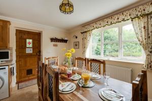 BoldreOak Tree Cottage, Charming, Rural New Forest Home的相册照片
