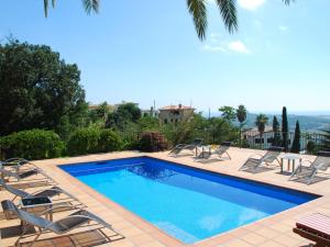 Elegant Villa in Platja d Aro Catalonia with Pool内部或周边的泳池