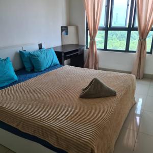 Easystay DPulze 1BR AM Homes at Cyberjaya客房内的一张或多张床位