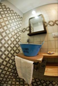 Container Cubo Hotel的一间浴室