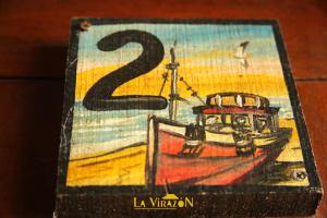 德尔迪阿布罗角La Virazón的画有二号船的画
