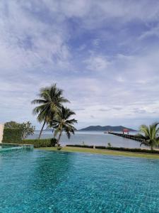象岛Paradise的大型海景游泳池
