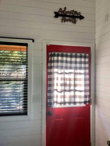 Fox Tiny Home - The Cabins at Rim Rock