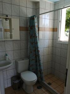 Lontza Apartments的一间浴室