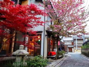 素居旅舍