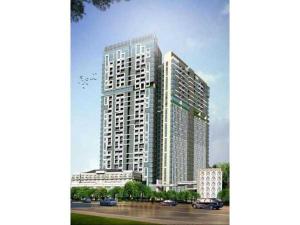 雅加达2 Bedrooms - Royal Olive Apartment - Pejaten South of Jakarta的停车场内有汽车的大型高楼