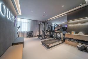 无锡无锡新区南禅寺景区亚朵酒店的健身房,带跑步机的健身房