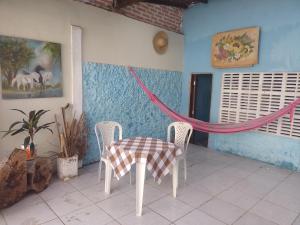 Praieiro Hostel Albergue的休息区