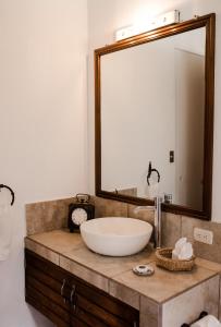 Hotel Los Olivos Santiago Atitlan的一间浴室