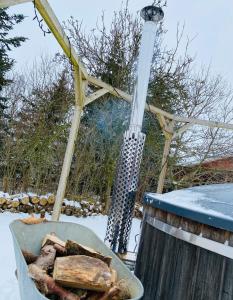 尼克宾摩斯Event4U的轻轻的雪中木头的容器