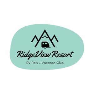 镭温泉RidgeView Resort的山脊景观度假村新公园版本的标志