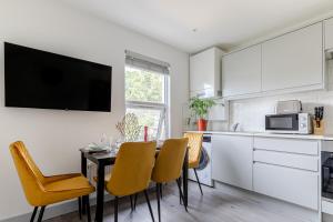 Welcoming 2 Bedroom Apartment in Greater London平面图