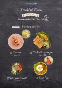 日惹Wonderloft Hostel Jogja的餐厅提供不同种类食物的菜单