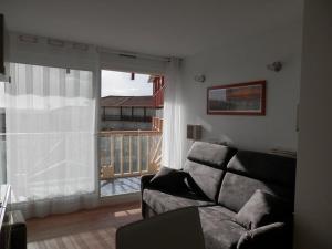 Appartement Vieux-Boucau-les-Bains, 2 pièces, 4 personnes - FR-1-379-81的休息区