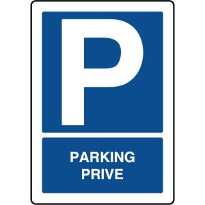 巴斯洛内特Le Côté Cour的白色停车标志和私人停车位