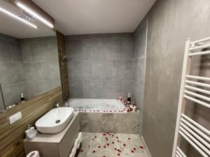 Apartamente Lux SYA Residence的一间浴室