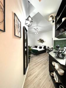 Green Spot - Premium Studio - Sanador Victoriei的厨房或小厨房
