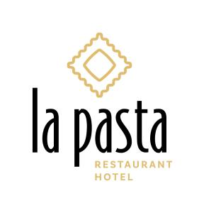 斯图姆La Pasta Hotel Restaurant的一间casapasea餐厅酒店的标志