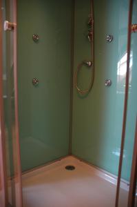Chambre d'Hôte La Maison du Mesnil的一间浴室