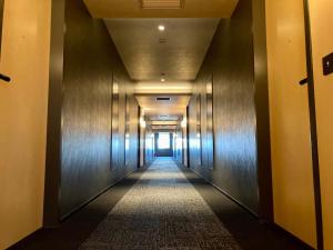 草津Urakusatsu TOU的走廊,建筑的走廊,长长的走廊