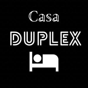 维多利亚casa duplex的读卡萨杜雷斯和厕所的标志