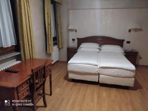 Hotel Breuil客房内的一张或多张床位